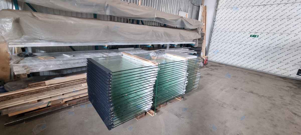 Стекло на паллете