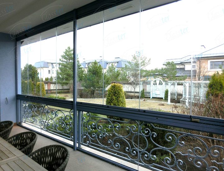 Безрамное остекление террасы частного дома